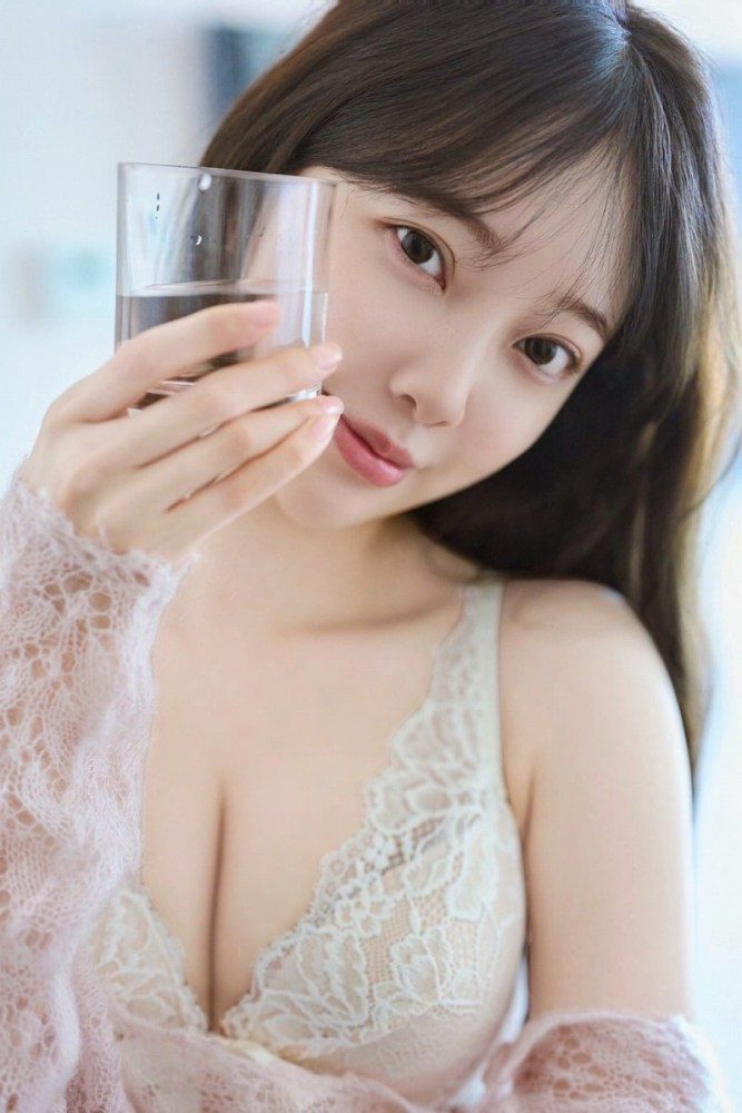 堀未央奈 画像002