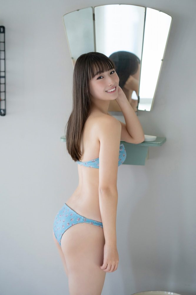 柚来しいな 画像007