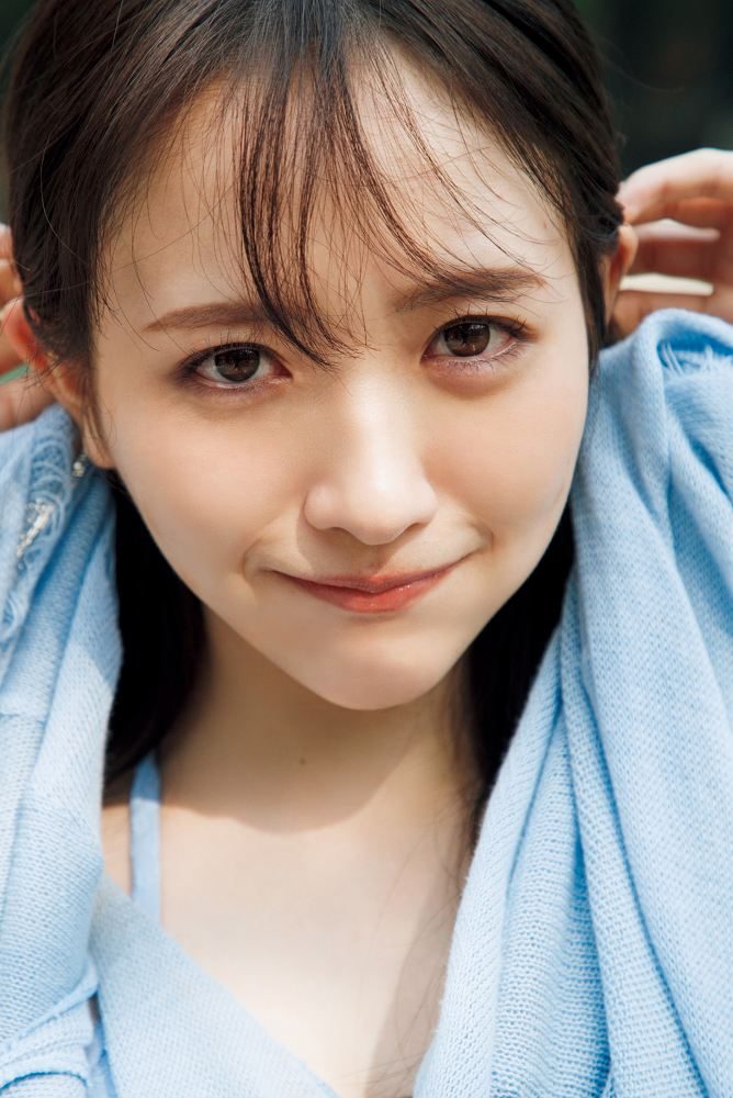 石田千穂 画像002