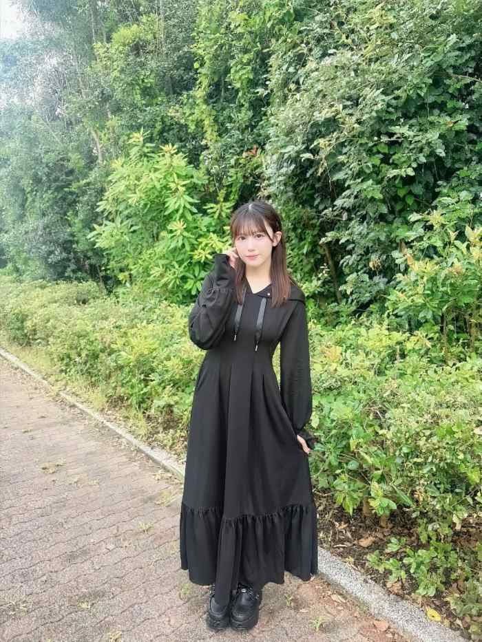 磯貝花音 画像023