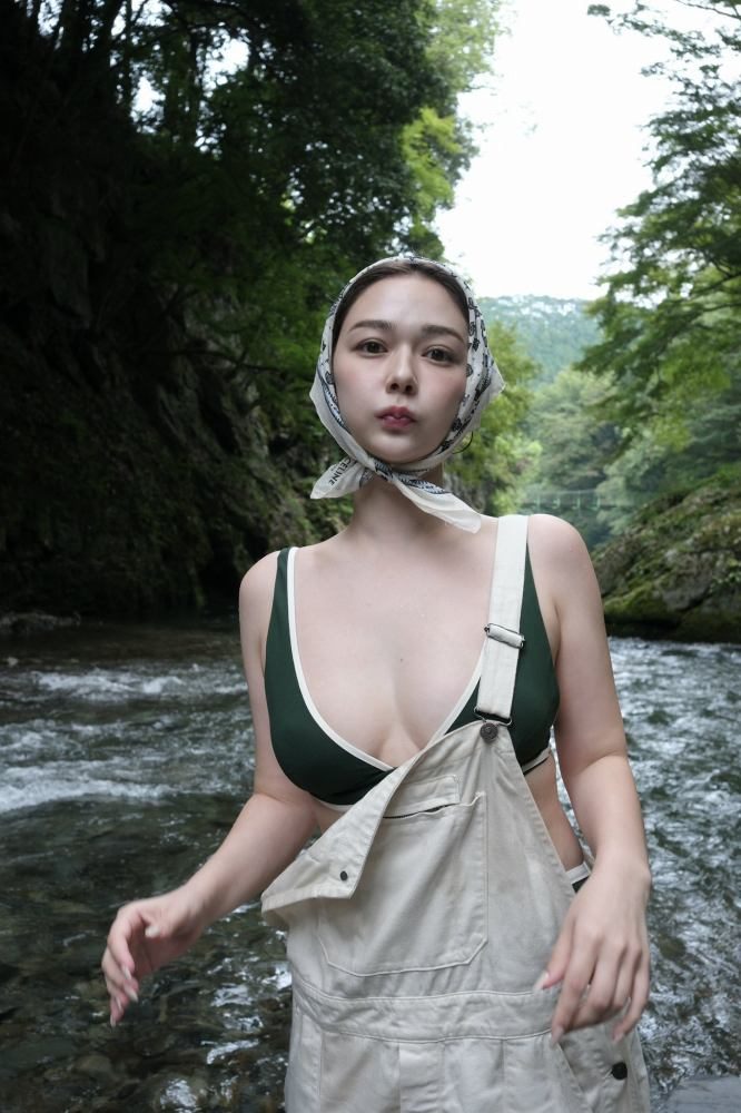 村重杏奈 画像009
