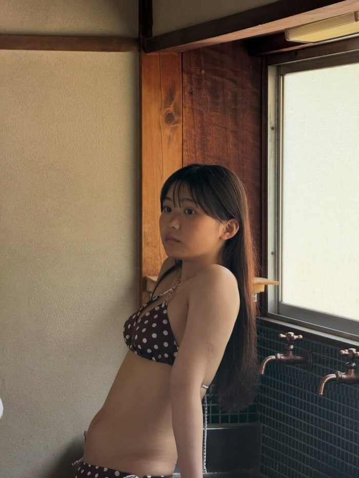 尾茂井奏良 画像005