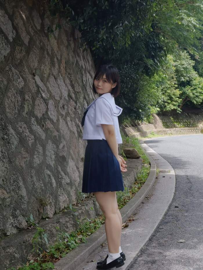 尾茂井奏良 画像007