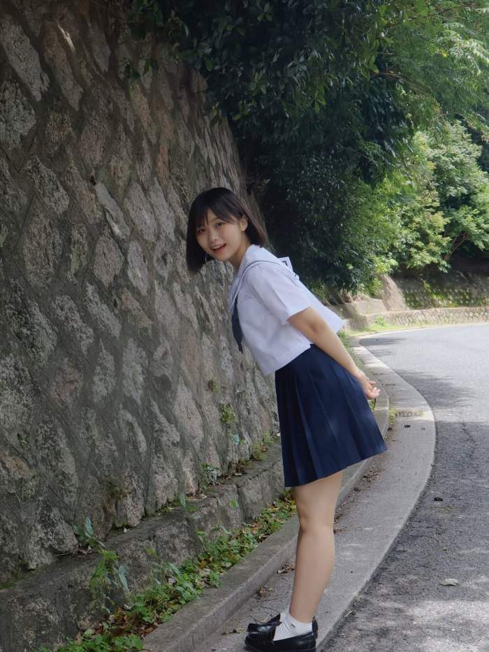 尾茂井奏良 画像008