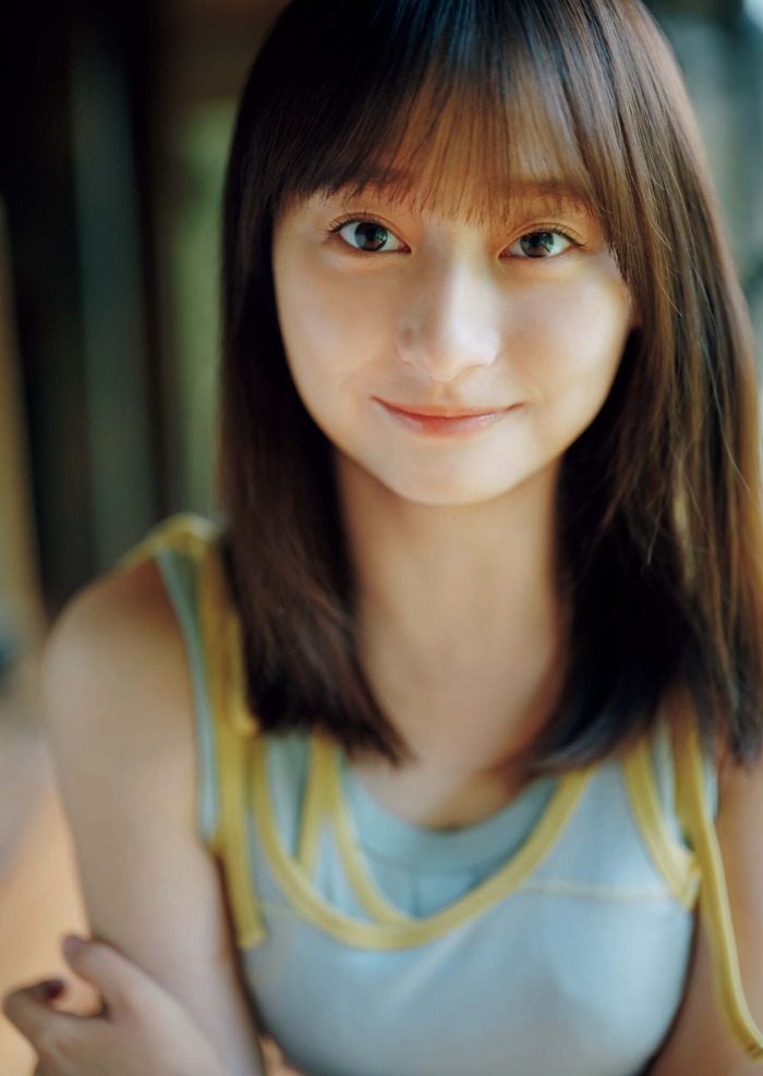影山優佳 画像011