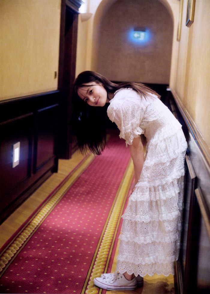 金川紗耶 画像003